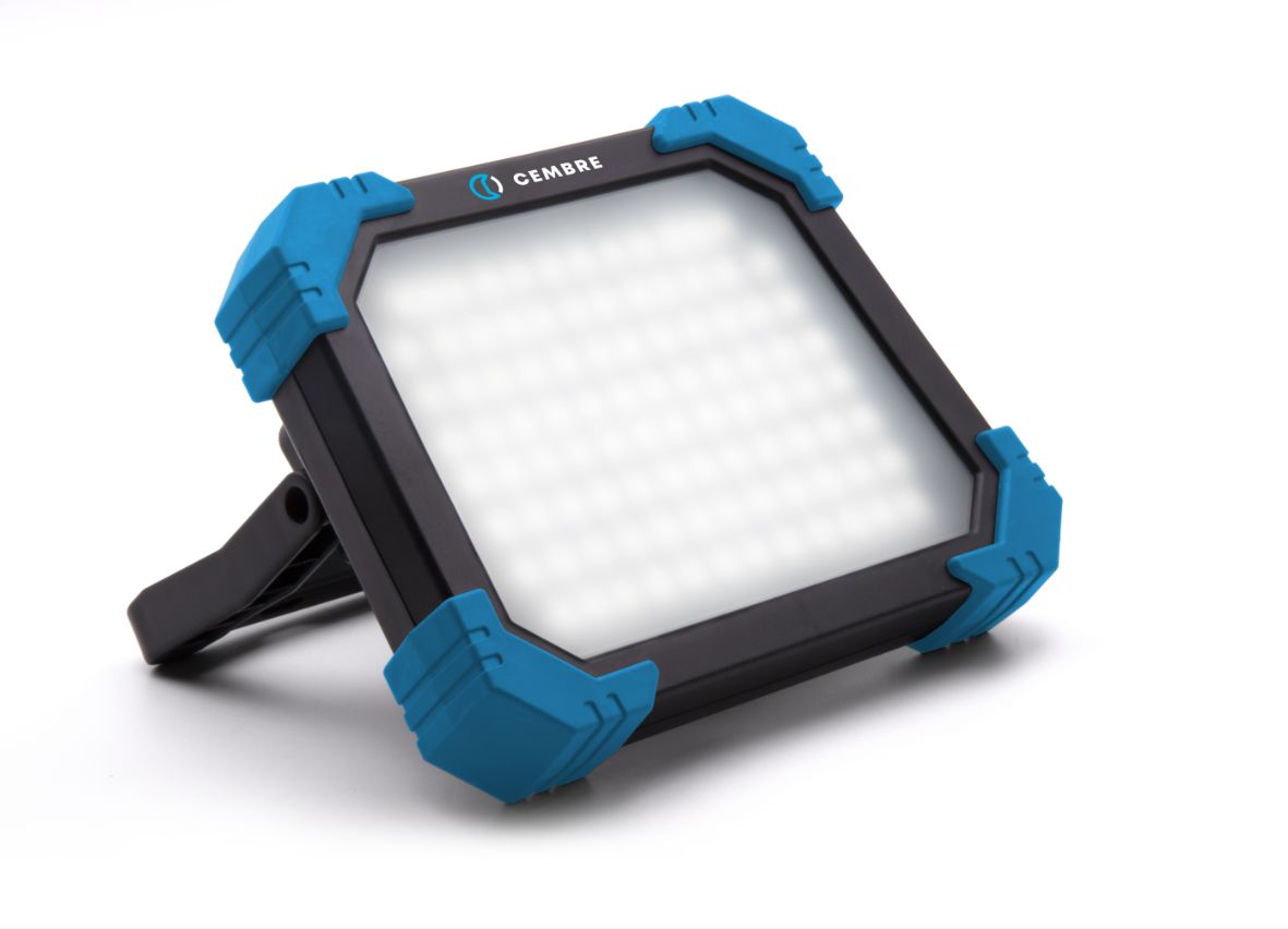 CBL07用于大型房间的便携式泛光灯